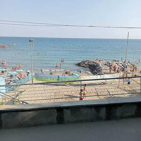 Incantevole E Tranquillo Borgo Storico Sul Mare *