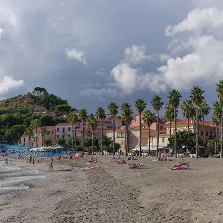 Apartment Incantevole E Tranquillo Borgo Storico Sul Mare